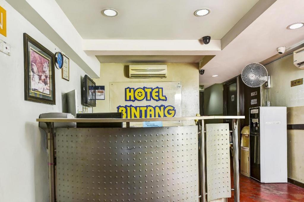 Spot On 90463 Bintang Hotel